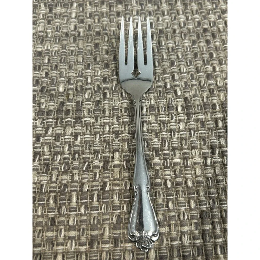 Oneida Arbor Rose True Rose Salad Fork Dessert Fork ONE Single Fork Stainless